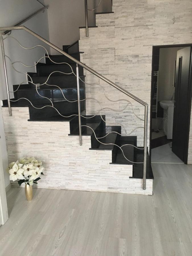 Vila Evaemma Năvodari Exteriör bild